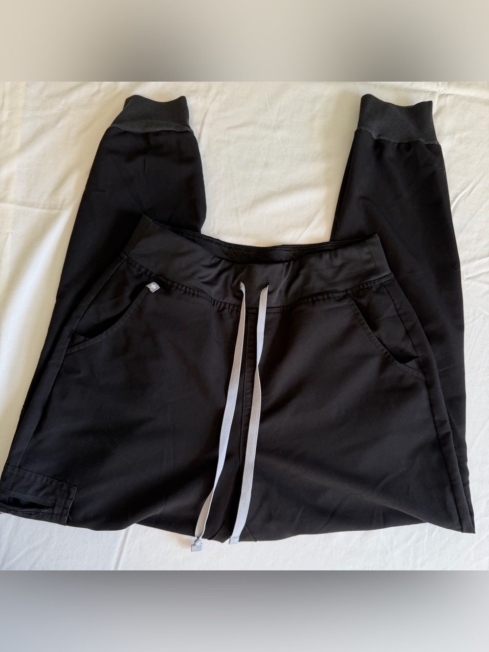 FIGS Black High Waisted Zamora Jogger Scrub Pants M